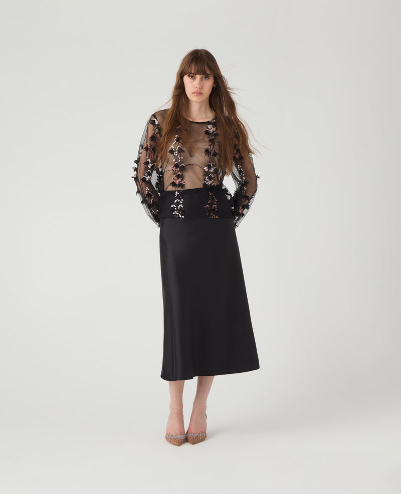 Jenny Top Black Emroidery